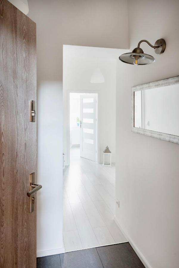 Apartament Delux 2 Legnica Ul. Kominka 16 아파트 외부 사진